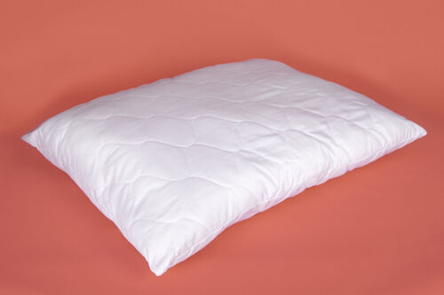 Prošívaný polštář na zip 70x90 cm